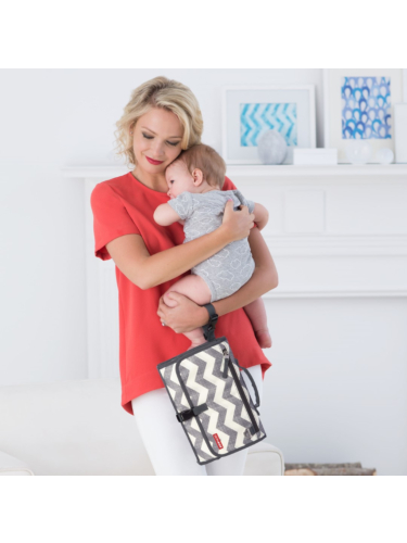 עמדת החתלה ניידת - זיג זג