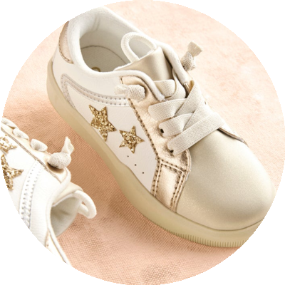 נעליים וסנדלים